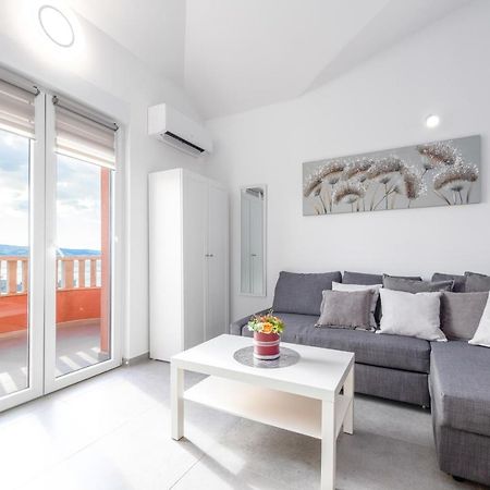 Apartments Matea Duće المظهر الخارجي الصورة