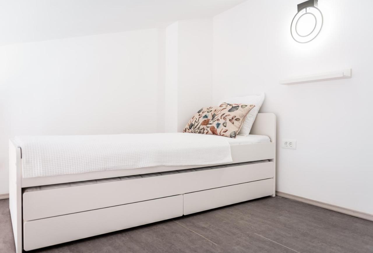 Apartments Matea Duće المظهر الخارجي الصورة
